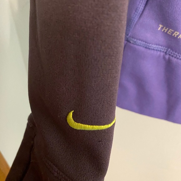 Nike women’s sweatshirt, size x-small like new - Picture 9 of 9